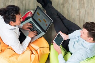 Digital Collaboration Tools Improve Workplace Productivity